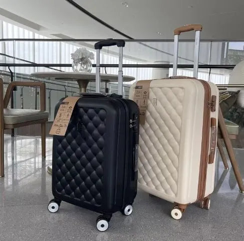 Fashionable Suitcases Travel Luggage with Universal Wheels, Popular 24 .inch Checked Trolley Suitcase, Boarding Password Luggage